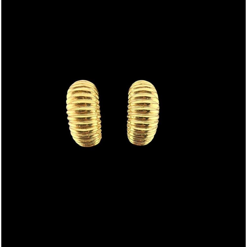 Vintage Gold-Tone Ribbed Shrimp Hoop Clip-On Earrings - Picture 2 of 8